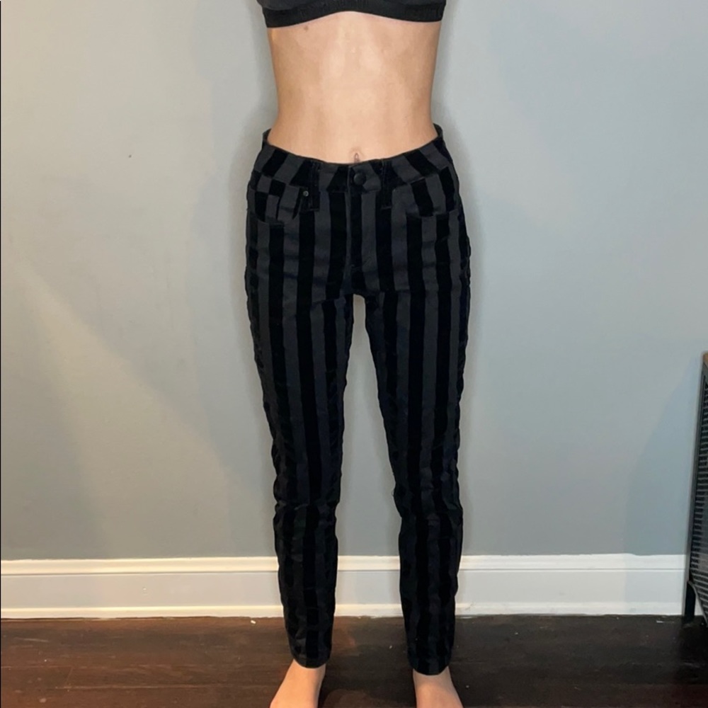 Fashion nova striped skinny Jean